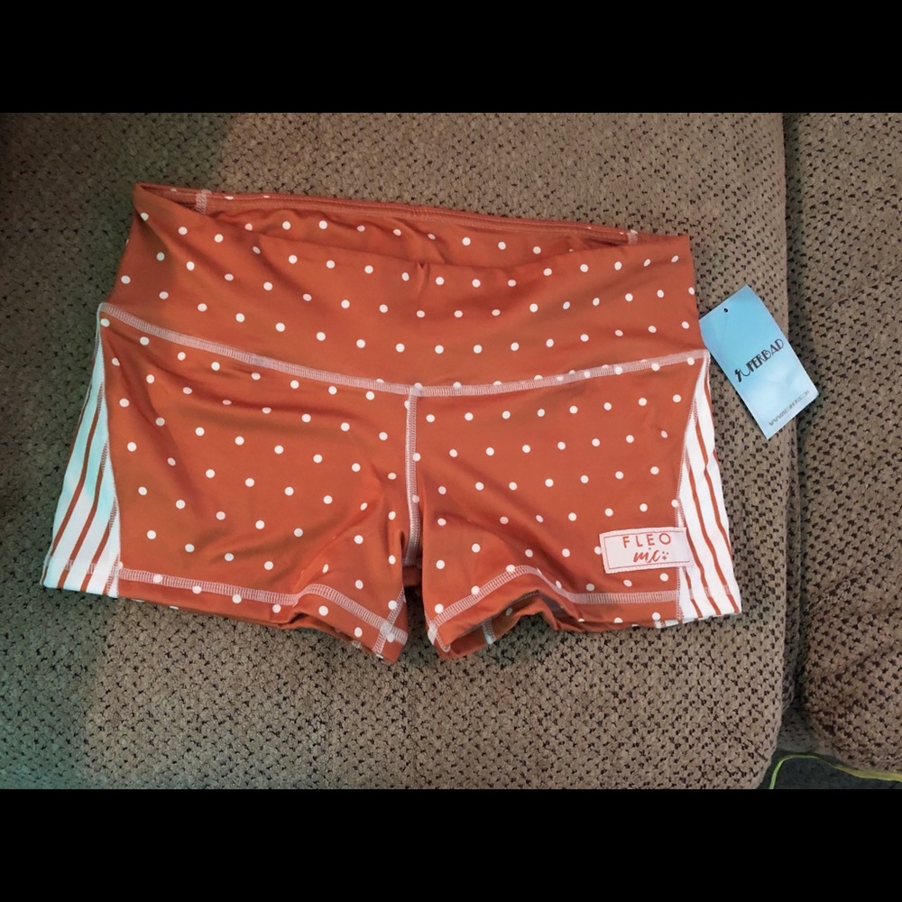 Fleo contour shorts